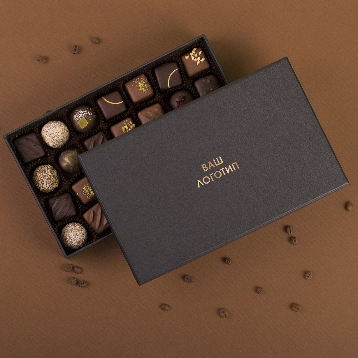 картинка Ассорти трюфелей и нарезных конфет 28 шт от магазина Тринитарио